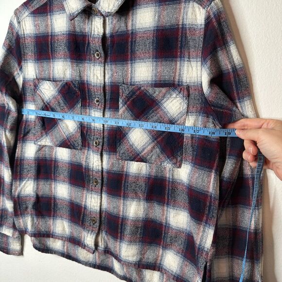 Black Red Blue White Plaid Cropped Long Sleeve Flannel Button Down Shirt M - Picture 10 of 11